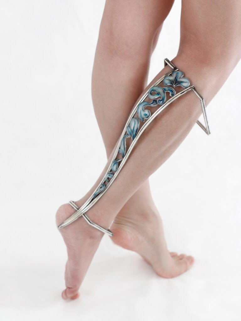 Jizh iLi Leg Adornment